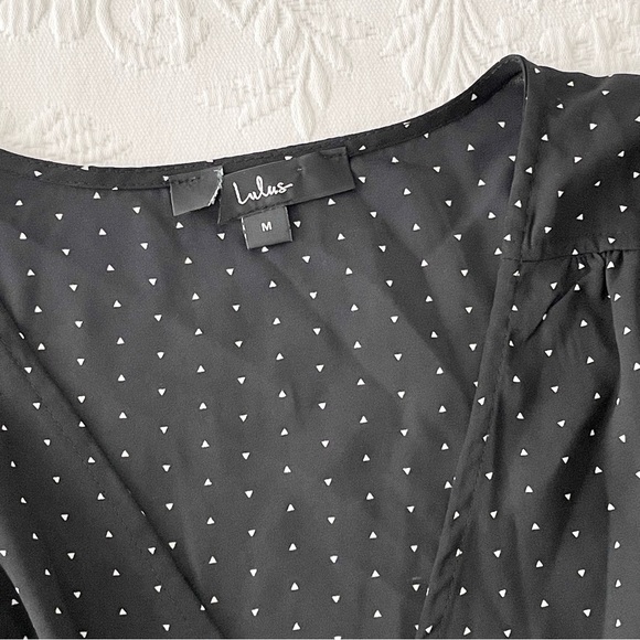 NWOT Lulus Farah Black Print Midi Wrap Dress Medium - Picture 3 of 5